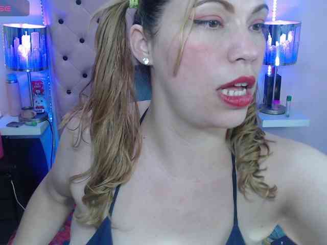 EmmaPink3 webcam