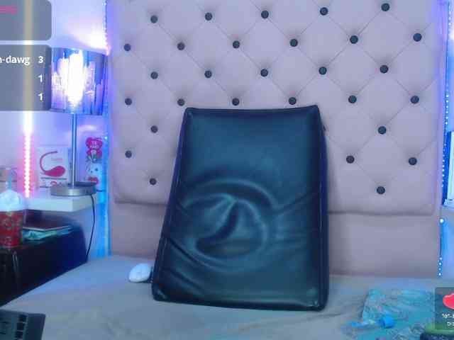EmmaPink3 webcam