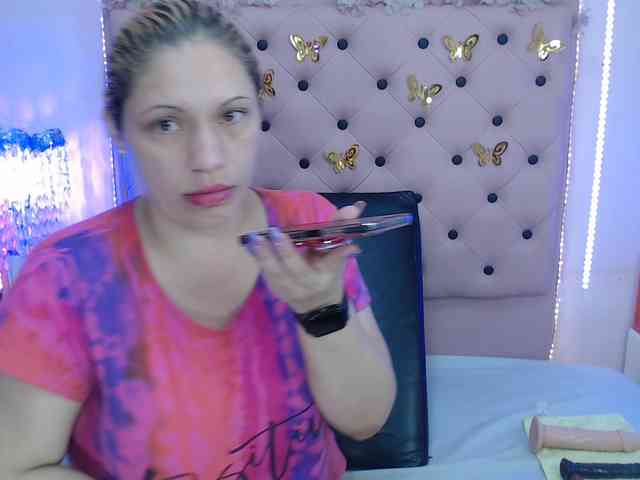 EmmaPink3