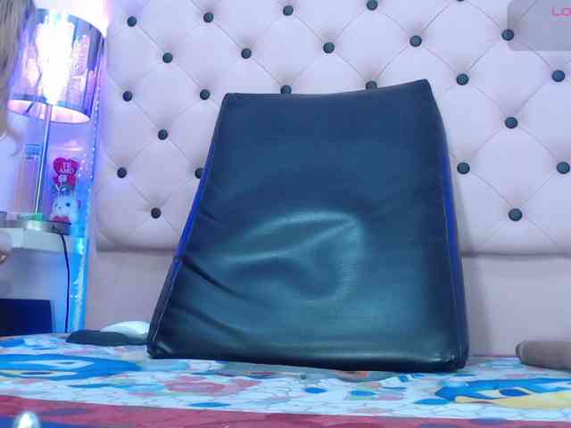 EmmaPink3 webcam