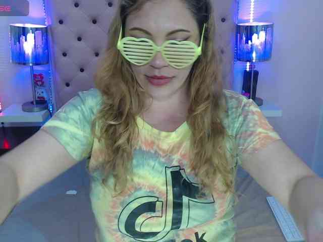 EmmaPink3 webcam