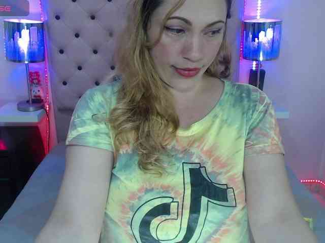EmmaPink3 webcam