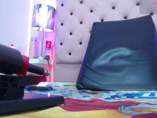 EmmaPink3 webcam