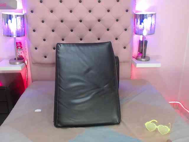 EmmaPink3 webcam