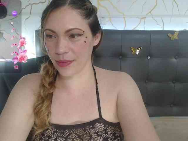 EmmaPink3 webcam