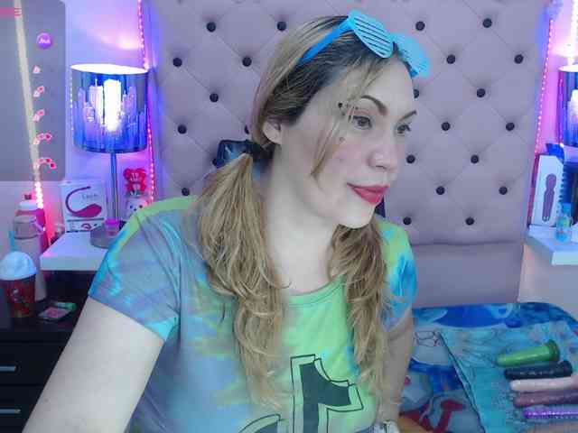 EmmaPink3 webcam