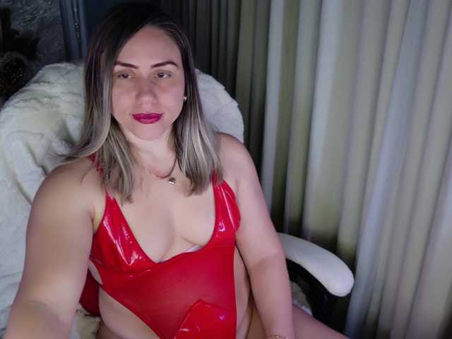 Annyfit4you's BongaCams show and profile