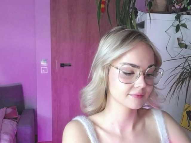 lexieSpicy's BongaCams show and profile