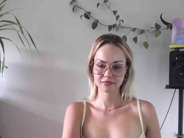 lexieSpicy webcam
