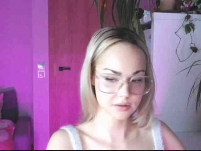 lexieSpicy webcam