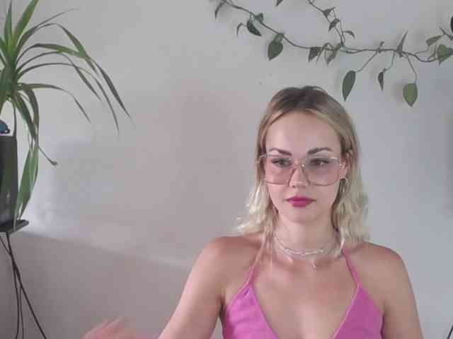 lexieSpicy webcam