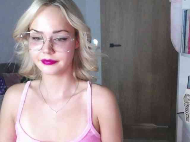lexieSpicy webcam