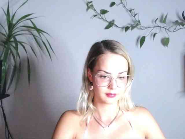 lexieSpicy webcam