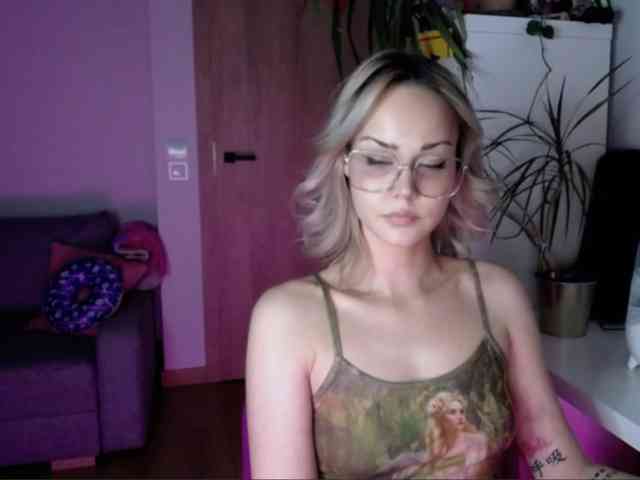 lexieSpicy webcam