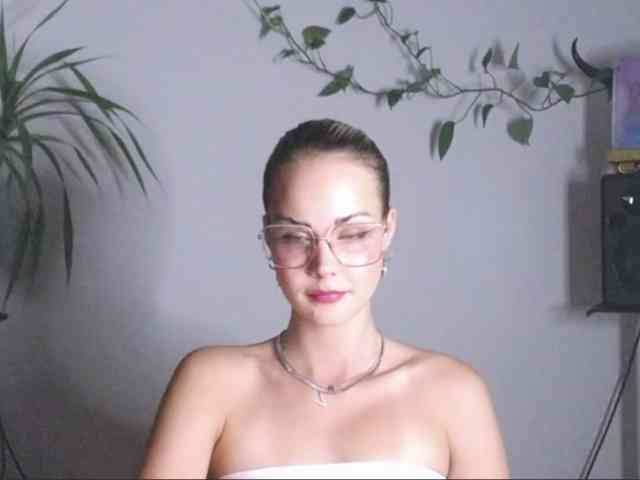lexieSpicy webcam
