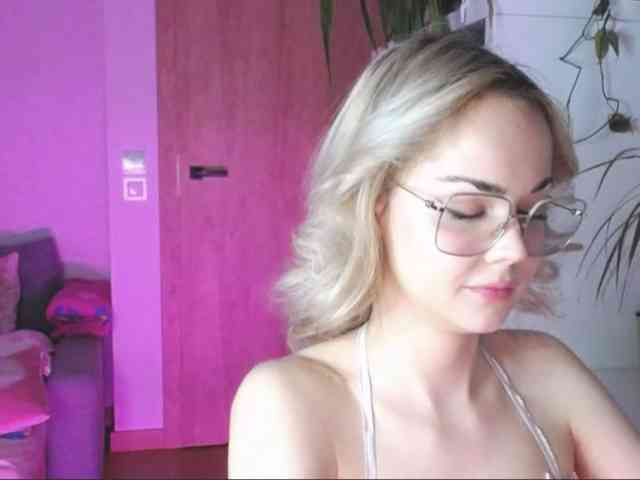 lexieSpicy webcam