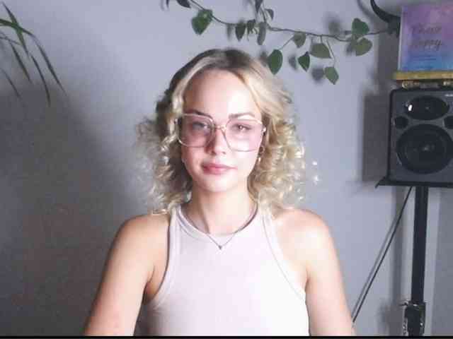 lexieSpicy webcam