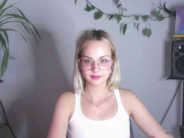 lexieSpicy webcam