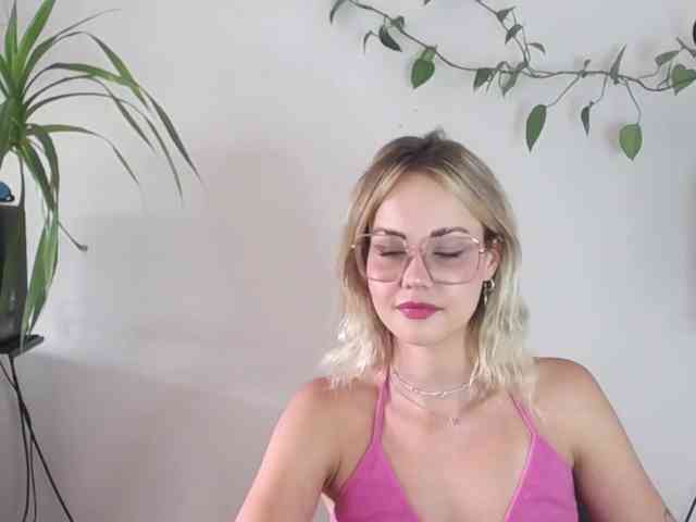 lexieSpicy webcam