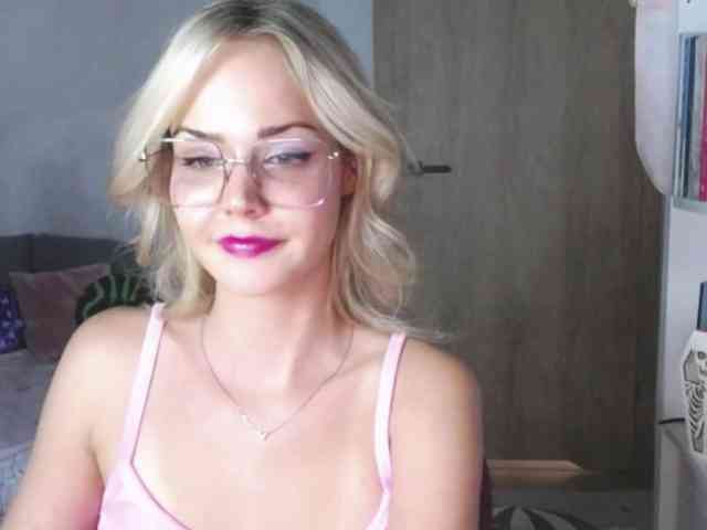 lexieSpicy webcam