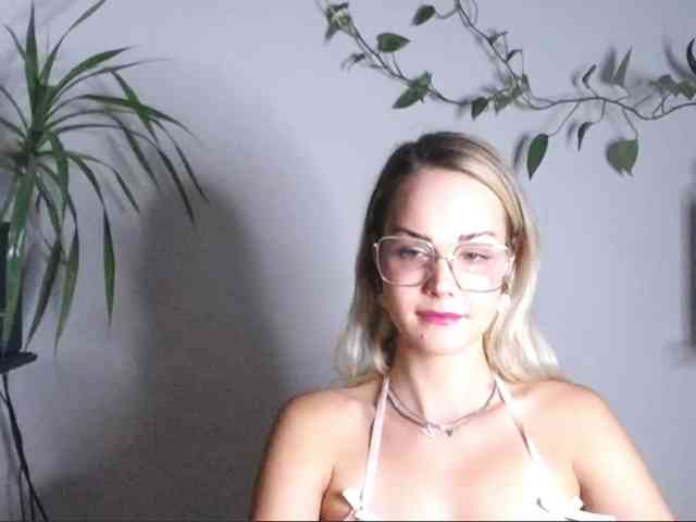 lexieSpicy webcam