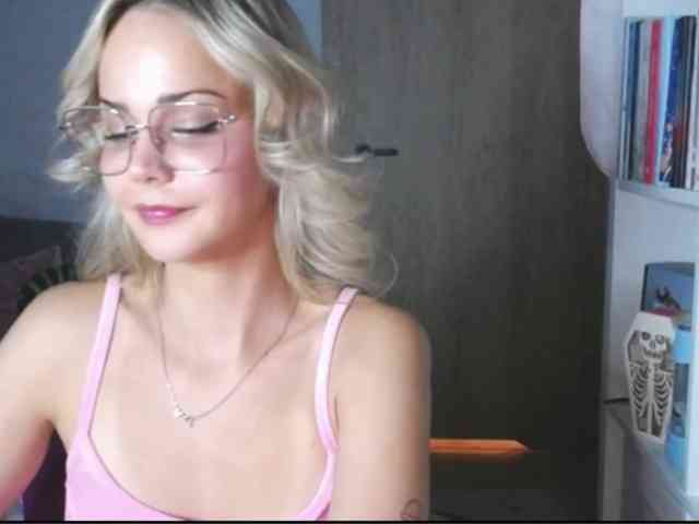 lexieSpicy webcam