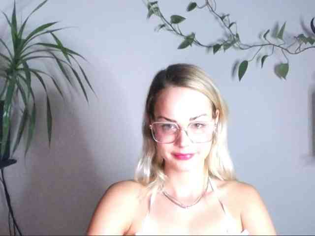 lexieSpicy webcam