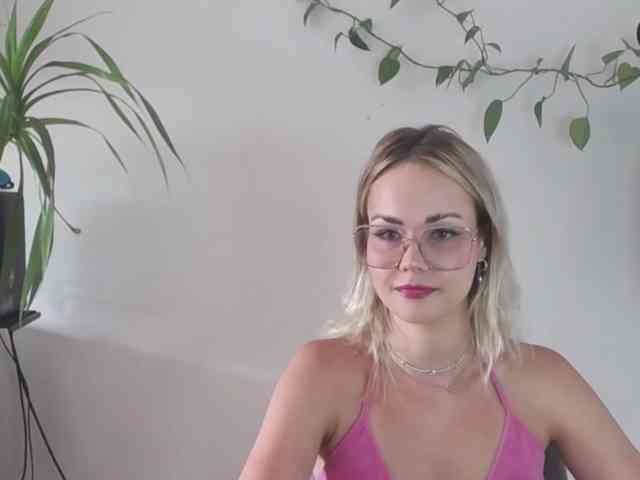 lexieSpicy webcam