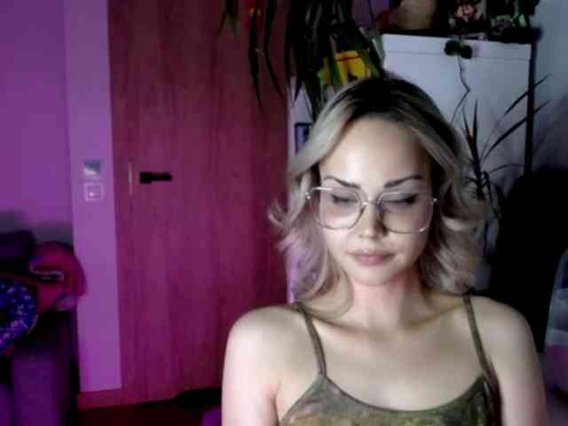 lexieSpicy webcam