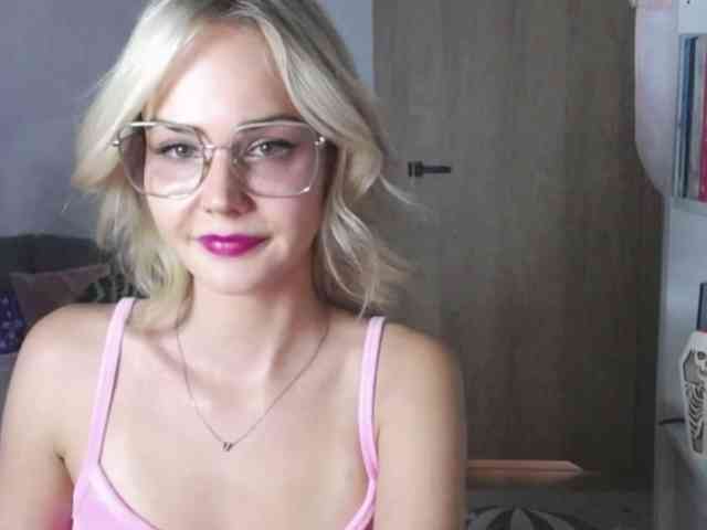 lexieSpicy webcam