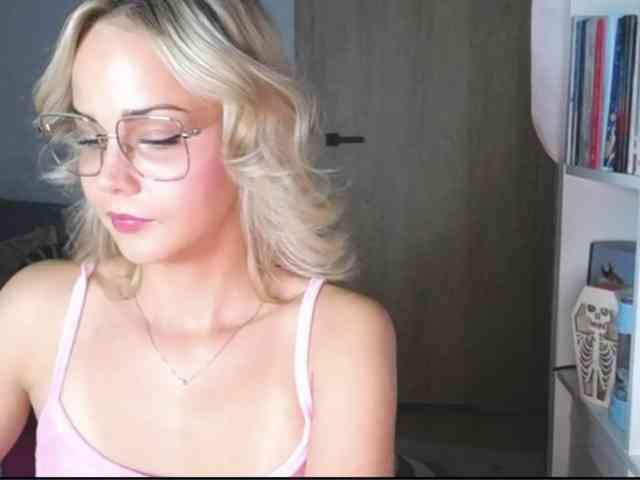 lexieSpicy webcam