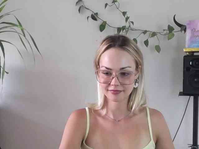 lexieSpicy webcam