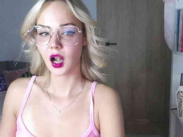 lexieSpicy webcam