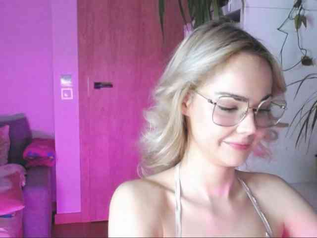 lexieSpicy webcam