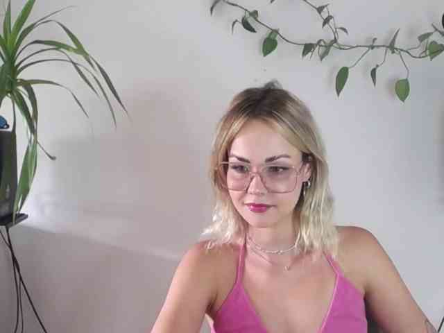 lexieSpicy webcam