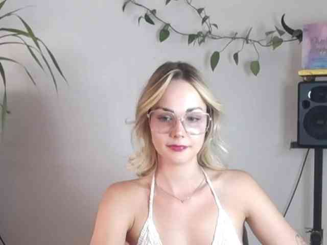 lexieSpicy webcam