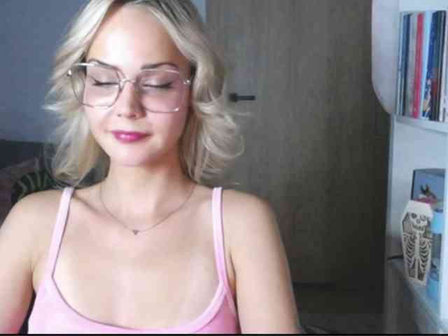 lexieSpicy webcam