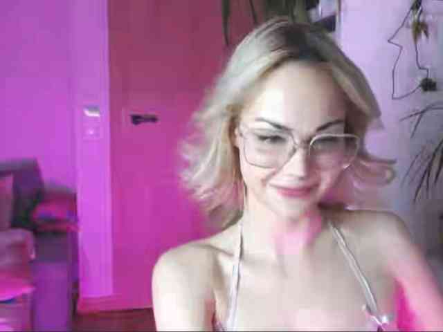 lexieSpicy webcam