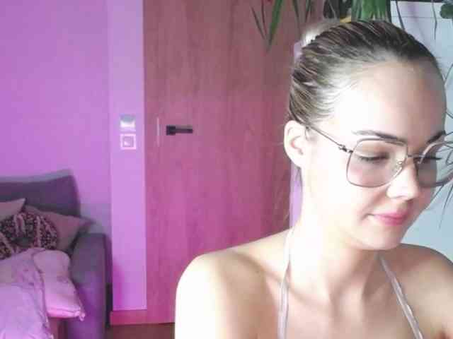 lexieSpicy webcam