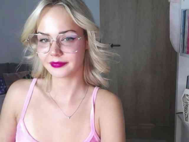 lexieSpicy webcam