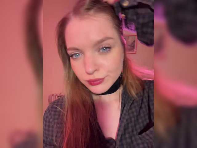 ThatTripPink3's BongaCams show and profile