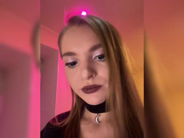 ThatTripPink3 live cam