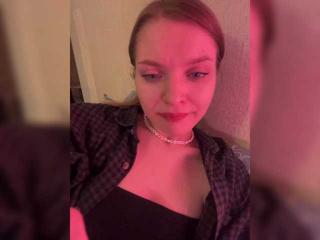 ThatTripPink3's BongaCams show and profile