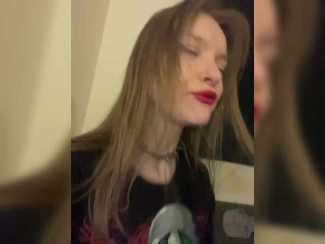 ThatTripPink3's BongaCams show and profile