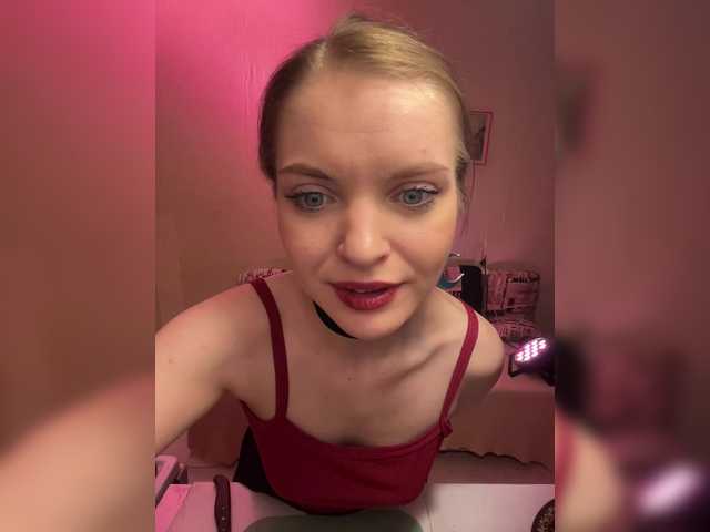 ThatTripPink3's BongaCams show and profile