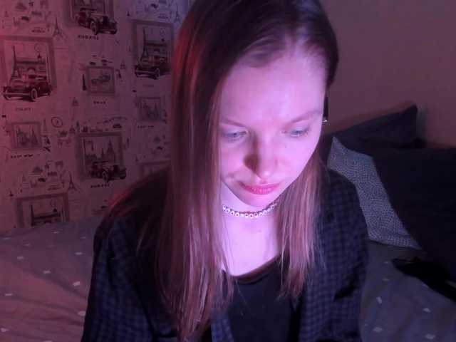 ThatTripPink3's BongaCams show and profile