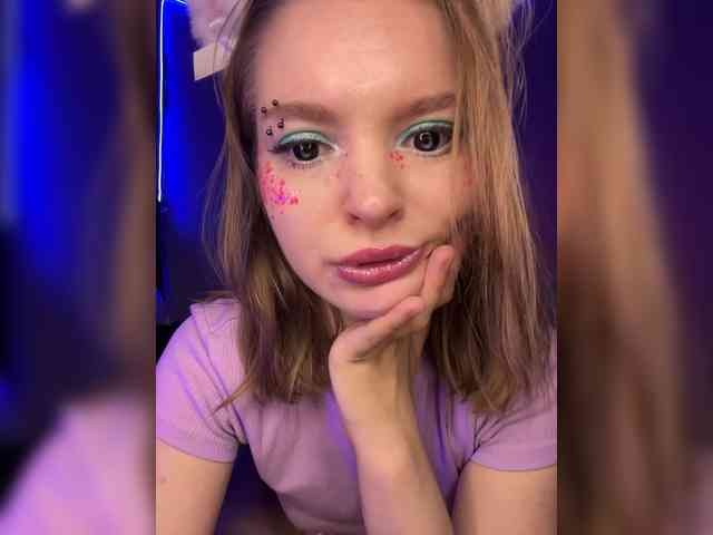 AliciaTroupe webcam