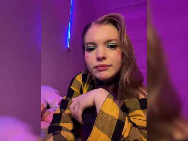 AliciaTroupe webcam