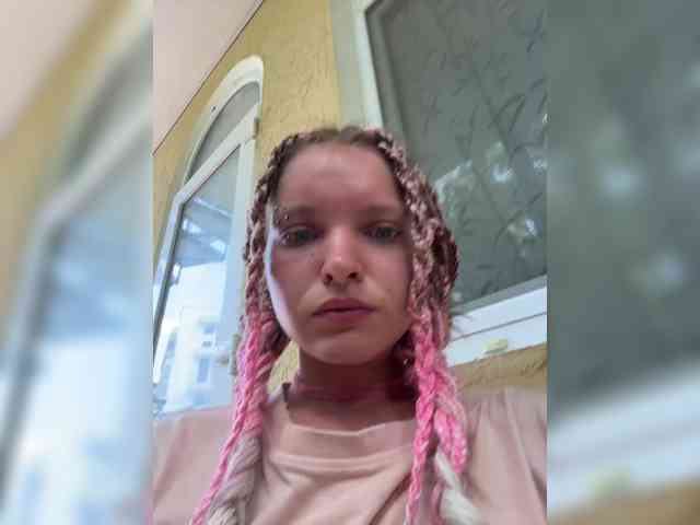 AliciaTroupe webcam