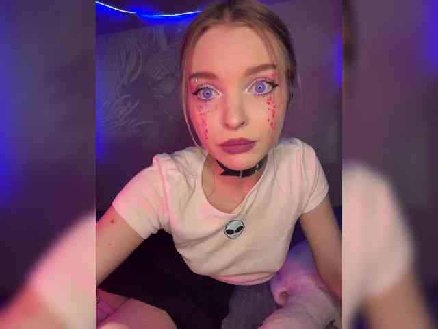 AliciaTroupe webcam